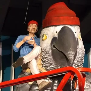 Скульптура из стеклопластика на заказ